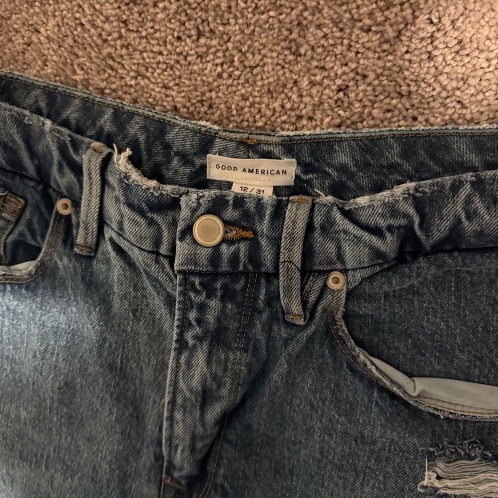 Good American Classic Blue Straight Leg Jeans - Picture 2 of 4